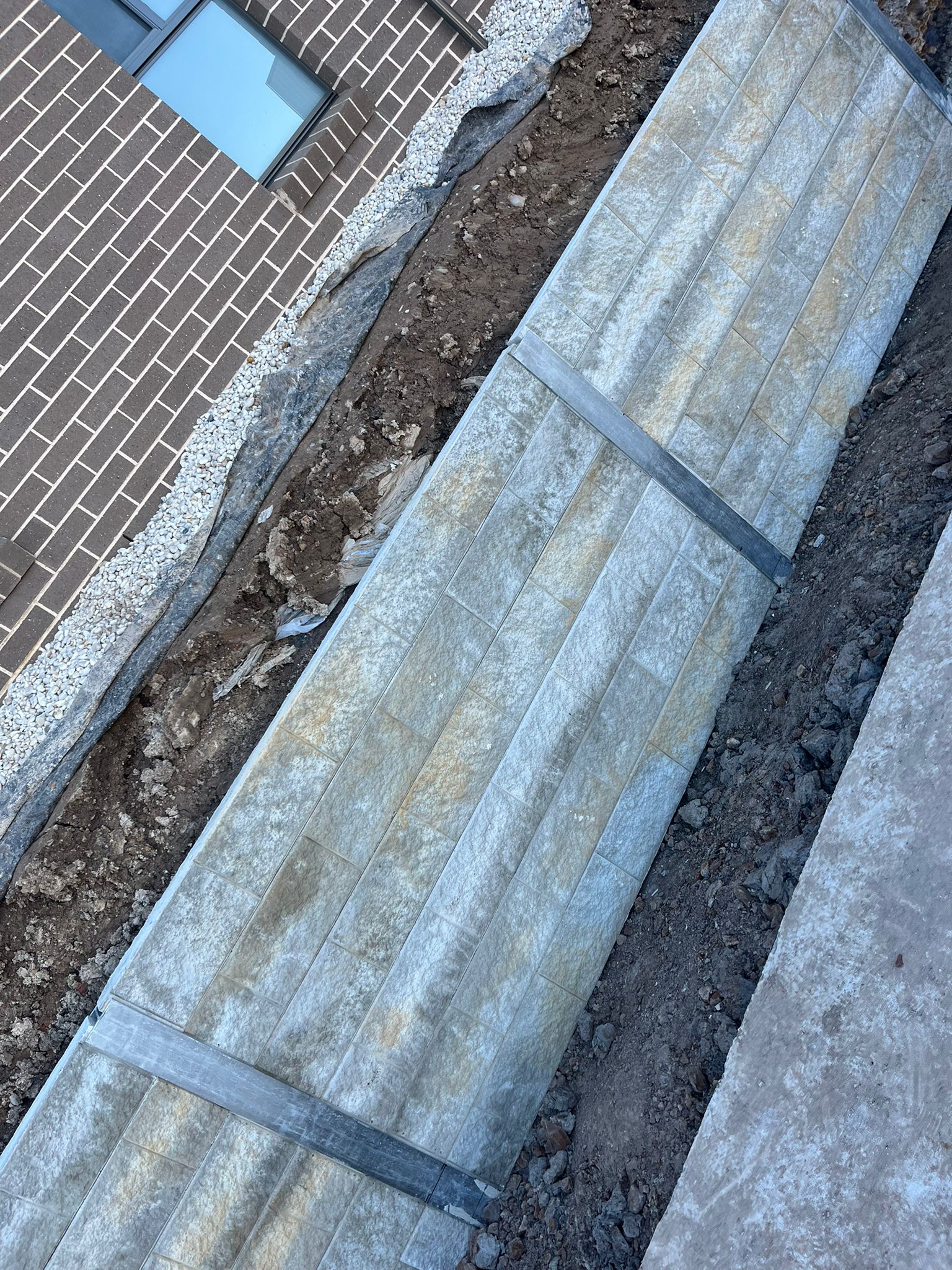 Detail of sleeper retaining wall construction